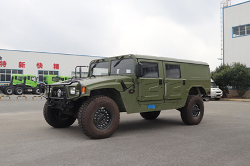 四驅(qū)猛士EQ2050B越野車運兵車_第一代東風(fēng)猛士越野軍車_四驅(qū)猛士民用版