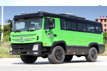 東風(fēng)210馬力EQ2070底盤改裝越野客車_4×4越野專用村村通_四驅(qū)25座大巴士公交車配置